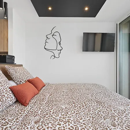 Tiffanys Heliopolis Design & Premium With Terrace Apartament